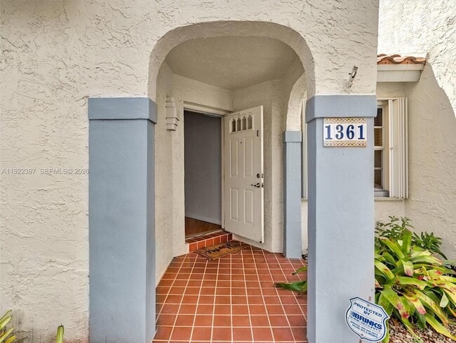 Foto del edificio - 1361 Cottonwood Cir