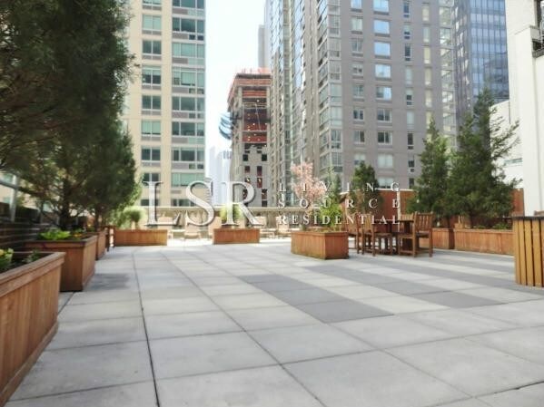 Foto del edificio - 100 Maiden Ln
