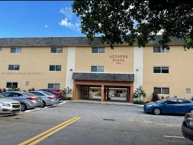 Building Photo - 7910 Taft St