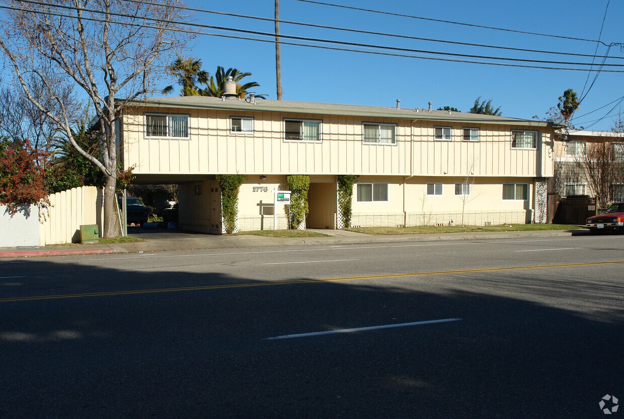 Building Photo - 1776 California St