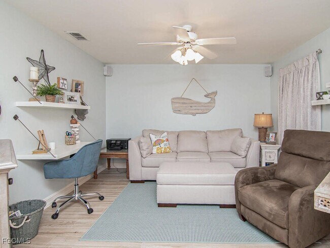 Foto del edificio - 945 Carrick Bend Cir