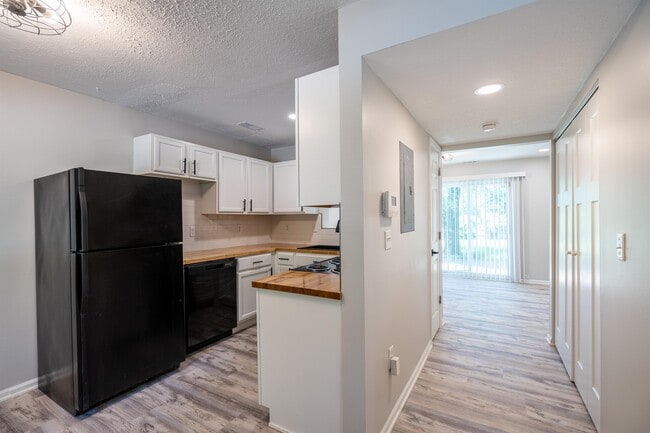 Foto del edificio - 1364 S Talbott St