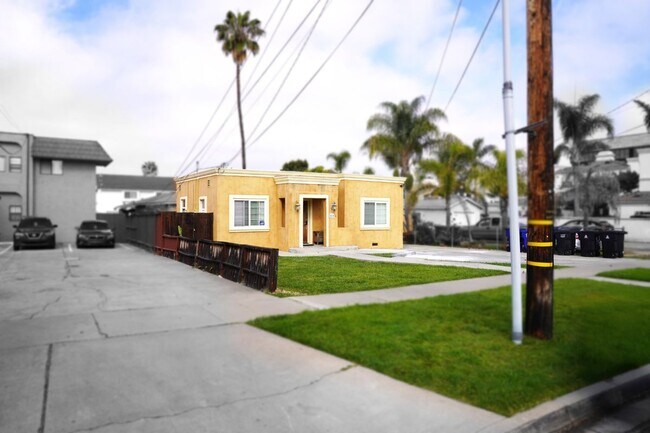 Building Photo - 520 Glover Ave