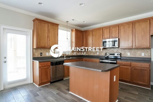 Foto del edificio - 4 Bedroom Pet-Friendly Home in Wake Forest...