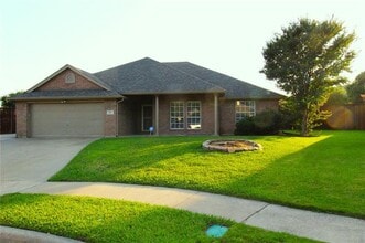Building Photo - 312 Garrett St