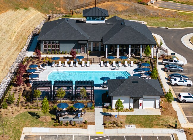 Vista aérea de la casa club - Advenir at Walkers Ridge