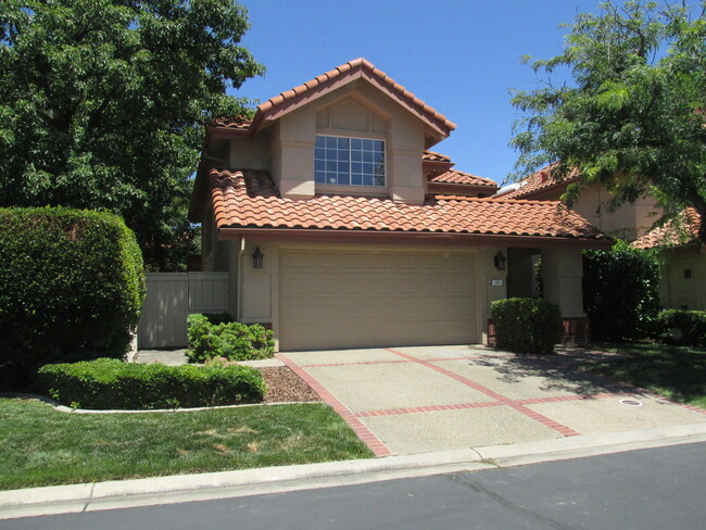 Building Photo - Beautiful Home in American River Canyon North