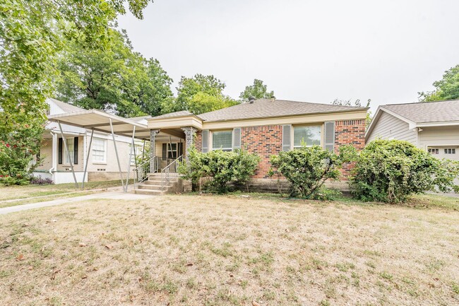 Building Photo - SUPER CUTE Single Family Home in Arlington...