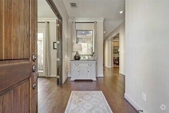 Building Photo - 118 S Knights Crossing Dr