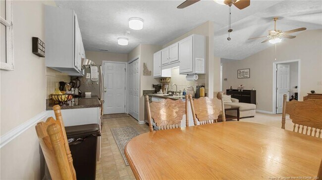 Building Photo - 2916 Loon Dr