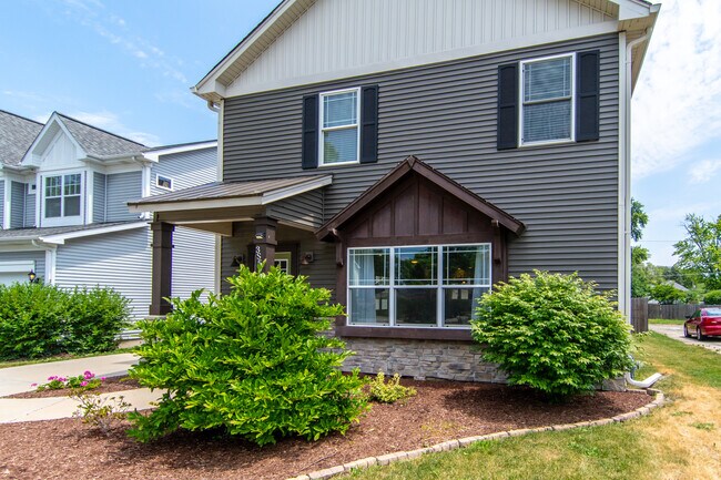 Building Photo - 3S571 Virginia Ave