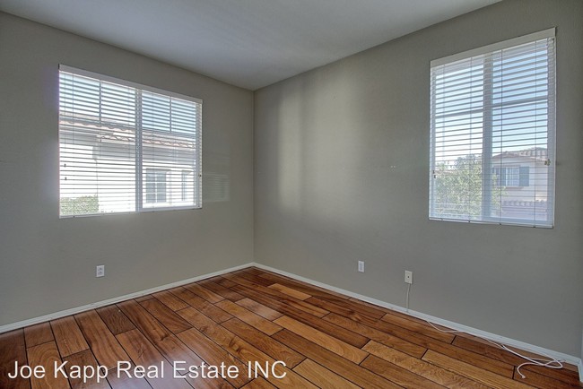 Foto del edificio - 3 br, 2.5 bath House - 2867 Golf Villa Dr