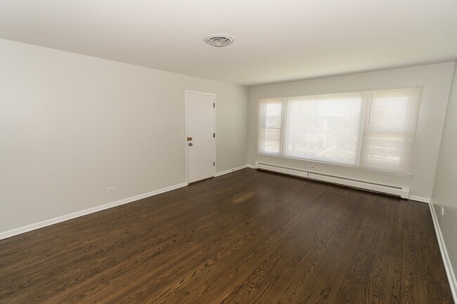 Foto del edificio - 9633 River St