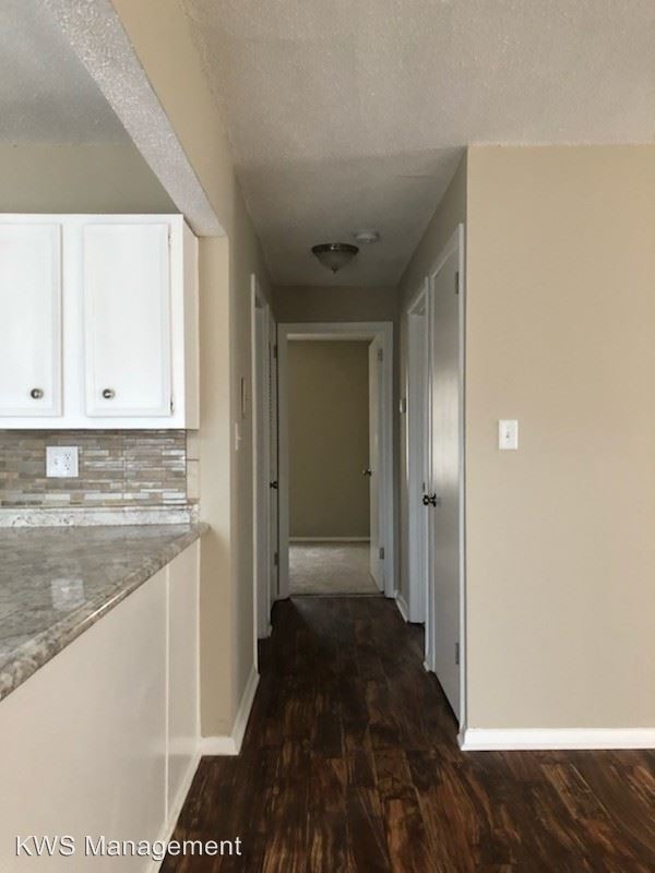 Foto del edificio - 3208 Village Dr SW