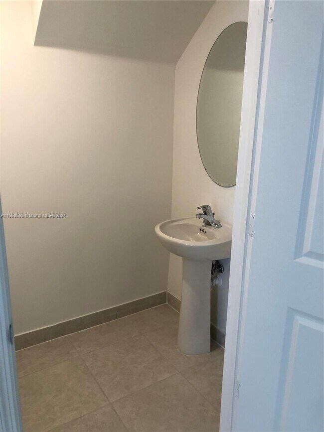 Foto del edificio - 2610 SE 13th St