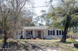 Building Photo - 5834 Michelle Dr