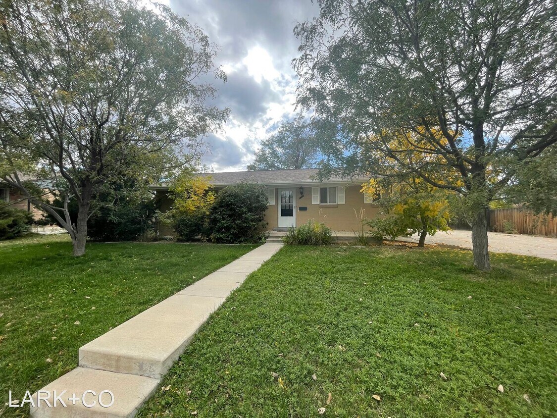 7751 S Race St, Centennial, CO 80122 House Rental in Centennial, CO