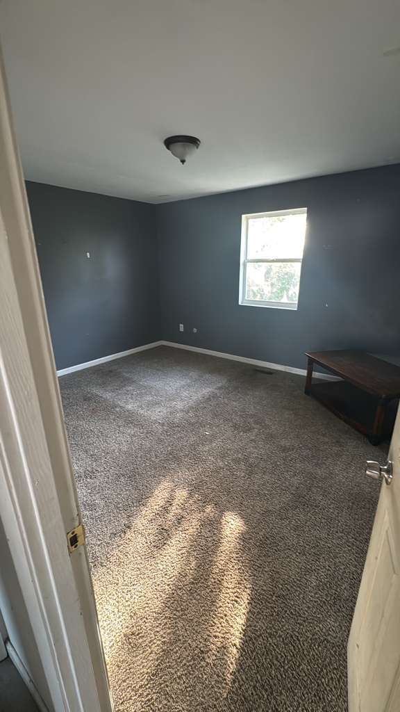 Foto del edificio - 4599 N Dixie Dr