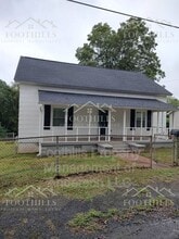 Building Photo - 107 Bailey St
