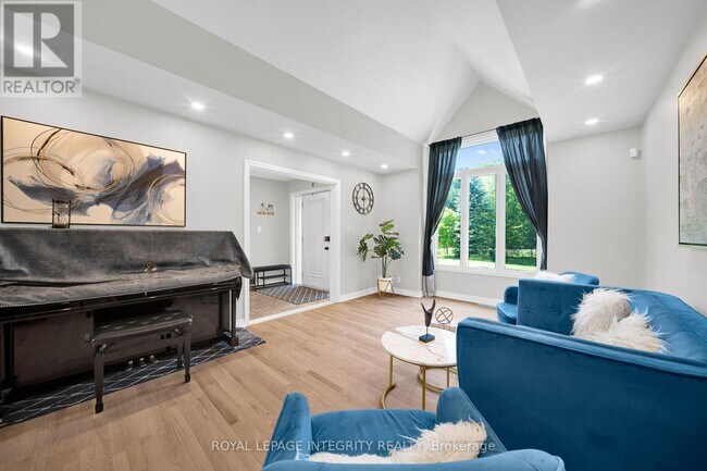 Photo du bâtiment - 1218 Rideau Bend Crescent