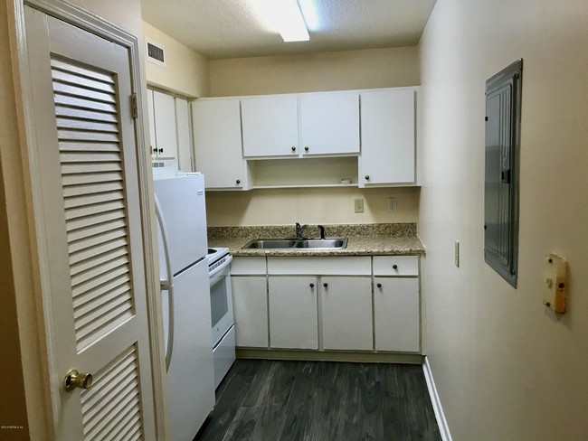 Foto del edificio - 3036 College St
