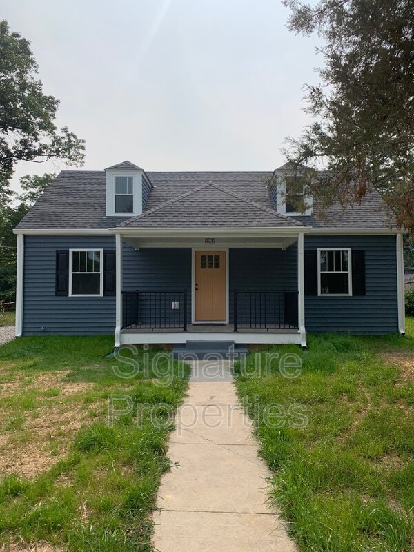 Primary Photo - 6112 Ellis Ave
