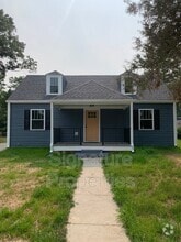 Building Photo - 6112 Ellis Ave