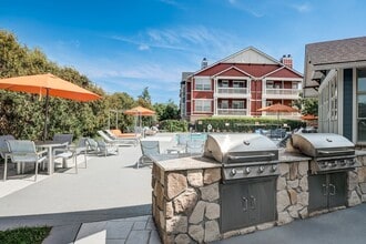 Building Photo - Drexel at Oakley