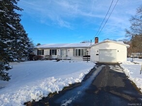 Building Photo - 2 Scism Cir