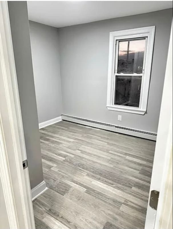 Building Photo - 643 Elizabeth St