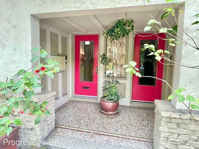 Building Photo - 1 br, 1 bath House - 1127 Cole Street Unit A