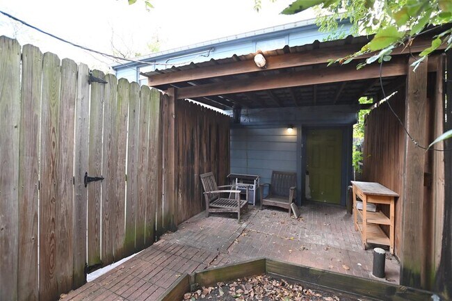 Foto del edificio - 5212-5212 Leeland St
