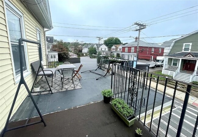 Foto del edificio - 123 Winthrop St