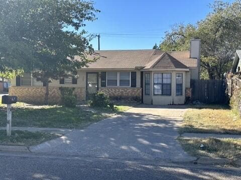 Foto principal - 4408 Chicago Ave