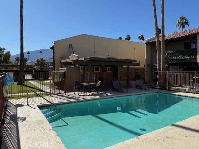 Foto del edificio - 51080 Eisenhower Dr