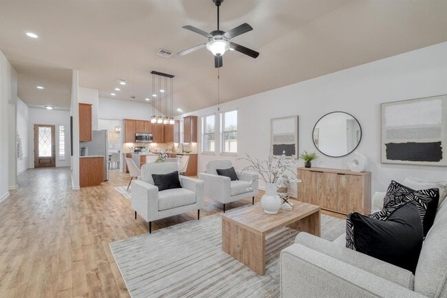 Foto del edificio - 2213 Lookout Range Dr