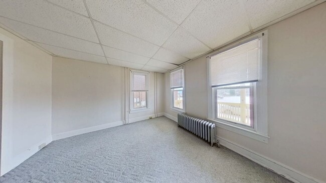 Building Photo - 1819 W Market St