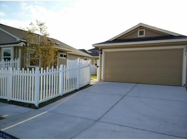 Building Photo - 517 Heritage Springs Trail