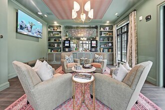 Building Photo - Maison Apartments