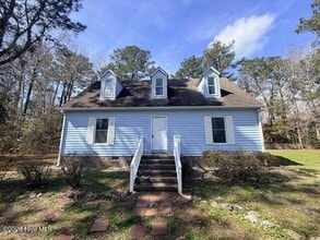 Building Photo - 309 Country Club Ln