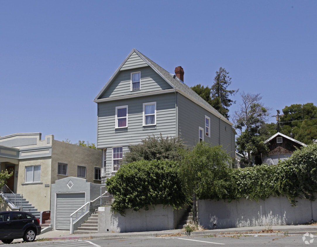 Primary Photo - 310 Capitol St