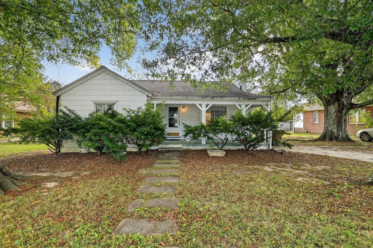 Primary Photo - 1106 Elwell Ave
