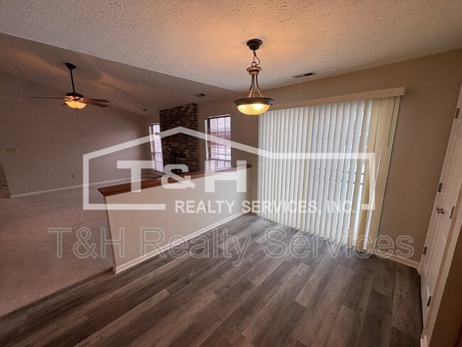 Foto del edificio - 6607 Bridger Ct