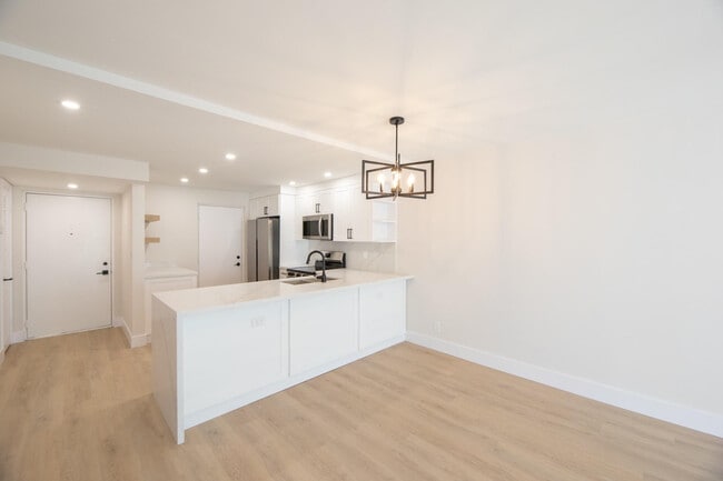 Foto del edificio - 2322 S Cypress Bend Dr