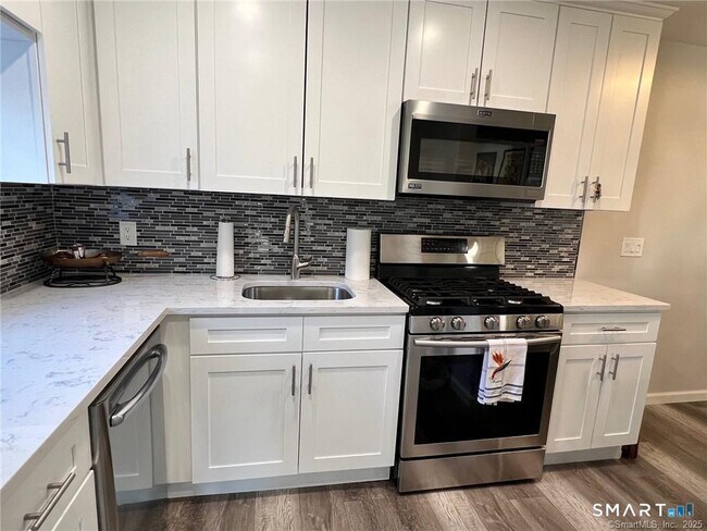 Building Photo - 47 Olcott Way