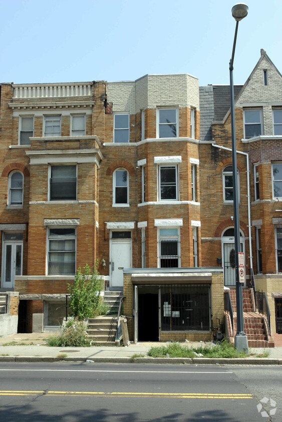 Foto del edificio - 243 Florida Ave NW