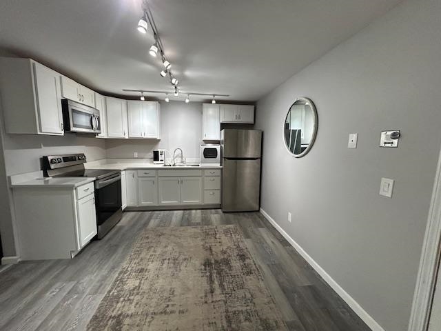 Building Photo - 525 Calef Rd