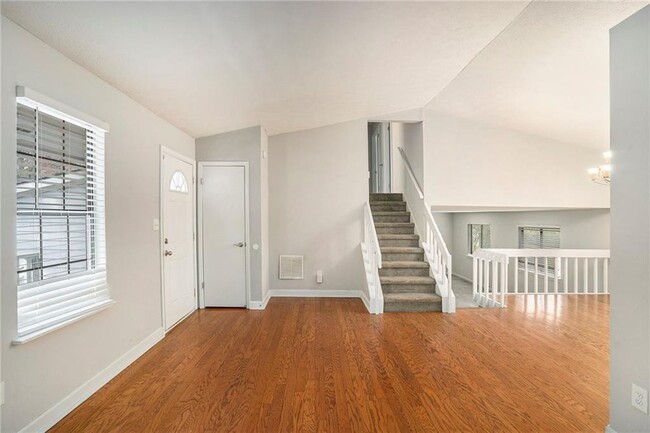 Building Photo - 676 Tarkington Rd S