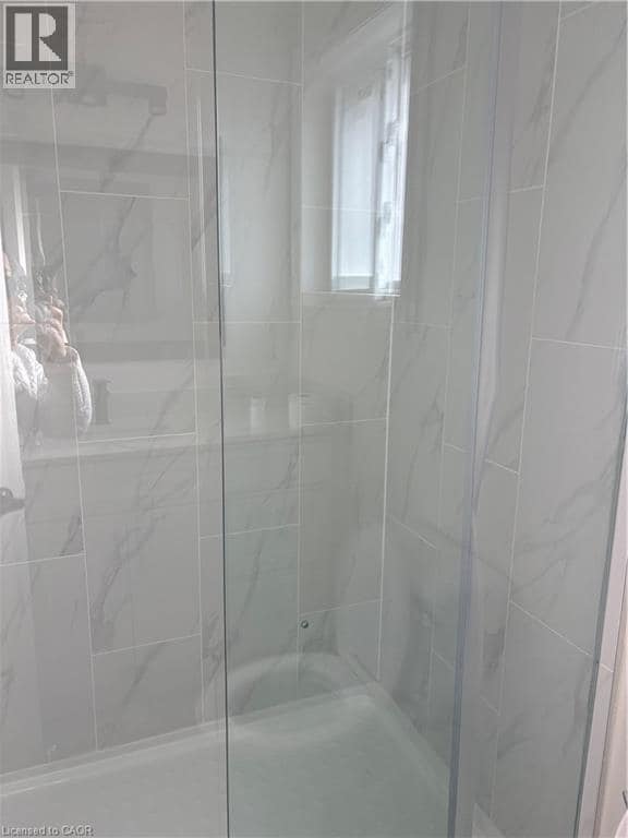 Building Photo - 13 Penny Ln