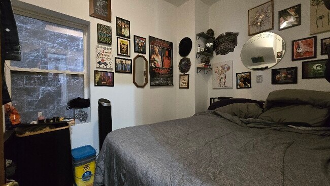 Foto del edificio - 1523 N Campbell Ave